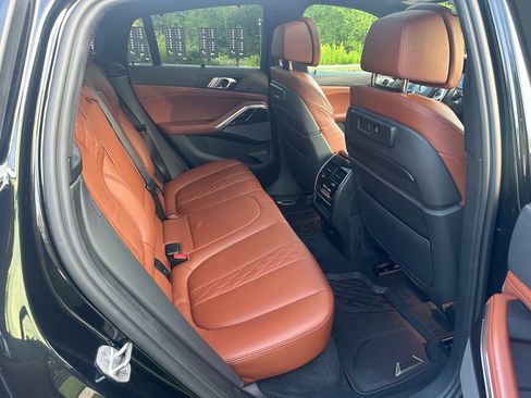Used 2023 BMW X6 xDrive40i w/ Executive Package AWD/4WD image 14