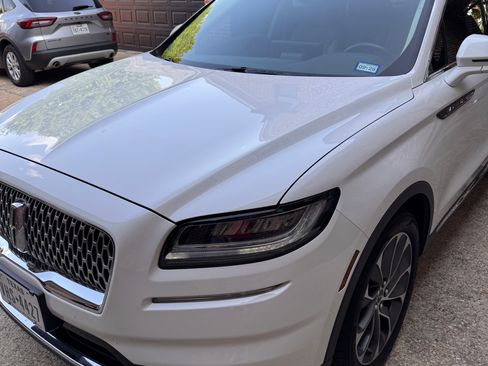 Used 2021 Lincoln Nautilus Reserve FWD image 4