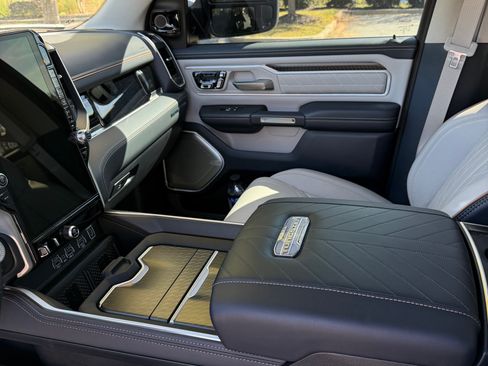 Used 2025 RAM 1500 Tungsten w/ Off Road Group image 18