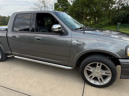 Used 2002 Ford F150 Harley-Davidson RWD image 5