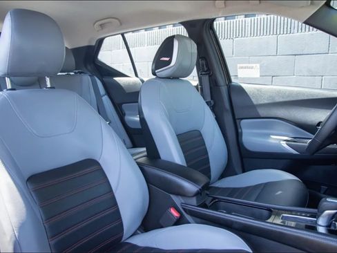 Used 2022 Nissan Kicks SR w/ Premium Package image 14