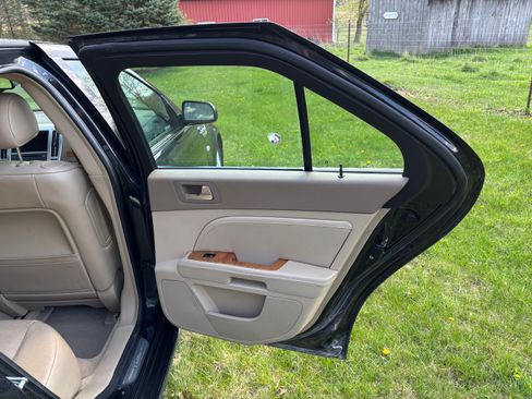 Used 2011 Cadillac STS image 11