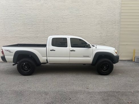 Used 2011 Toyota Tacoma 4x4 Double Cab image 10