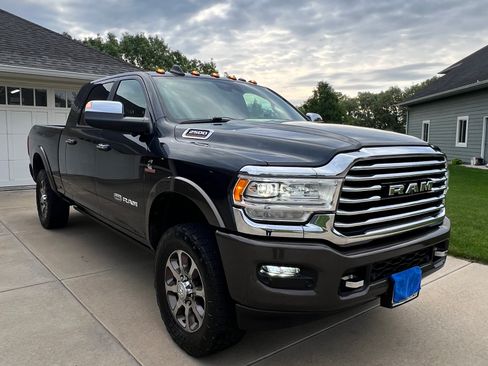 Used 2020 RAM 2500 Limited AWD/4WD image 4