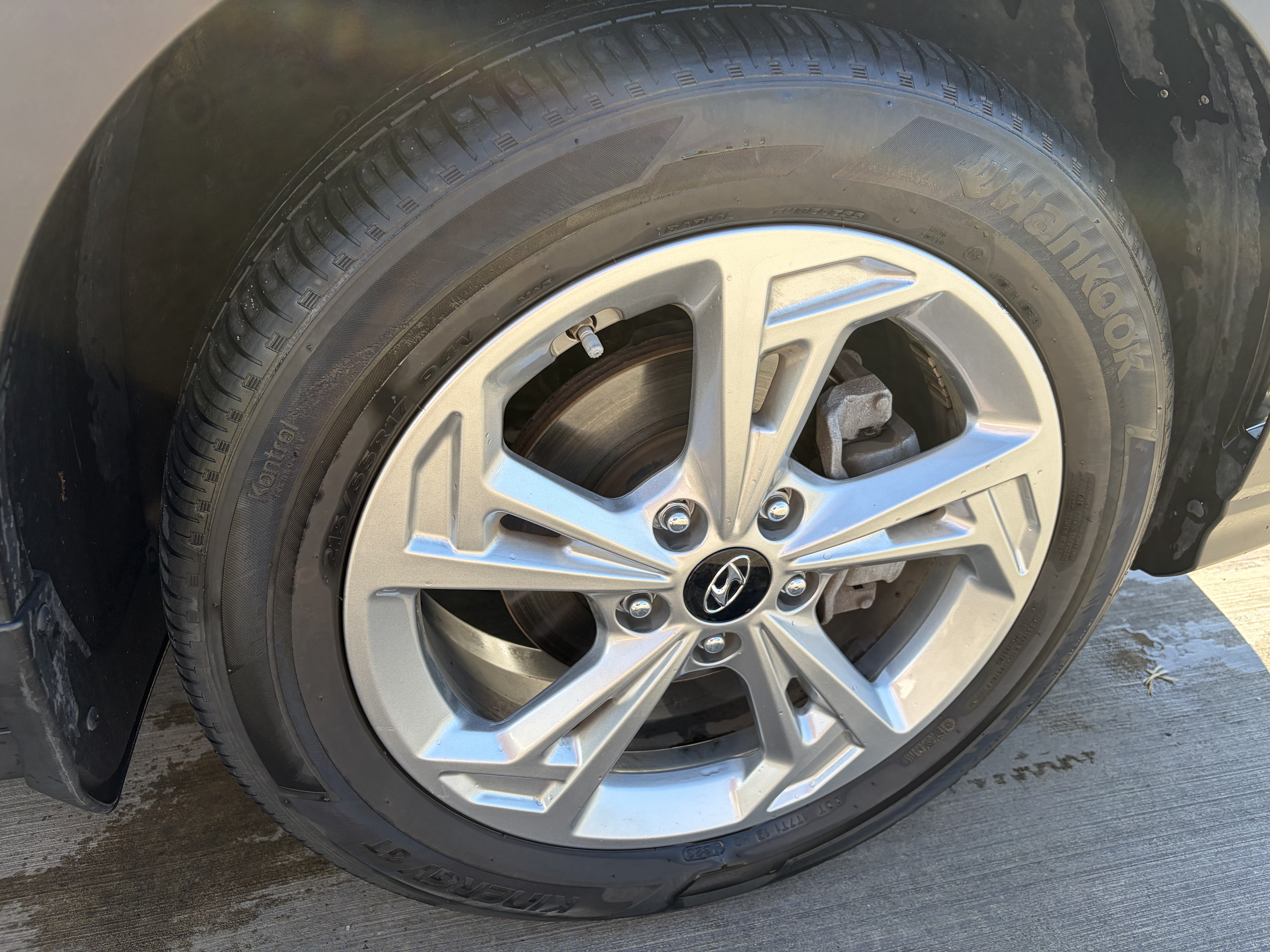 Used 2023 Hyundai Kona SEL w/ Cargo Package FWD image 11