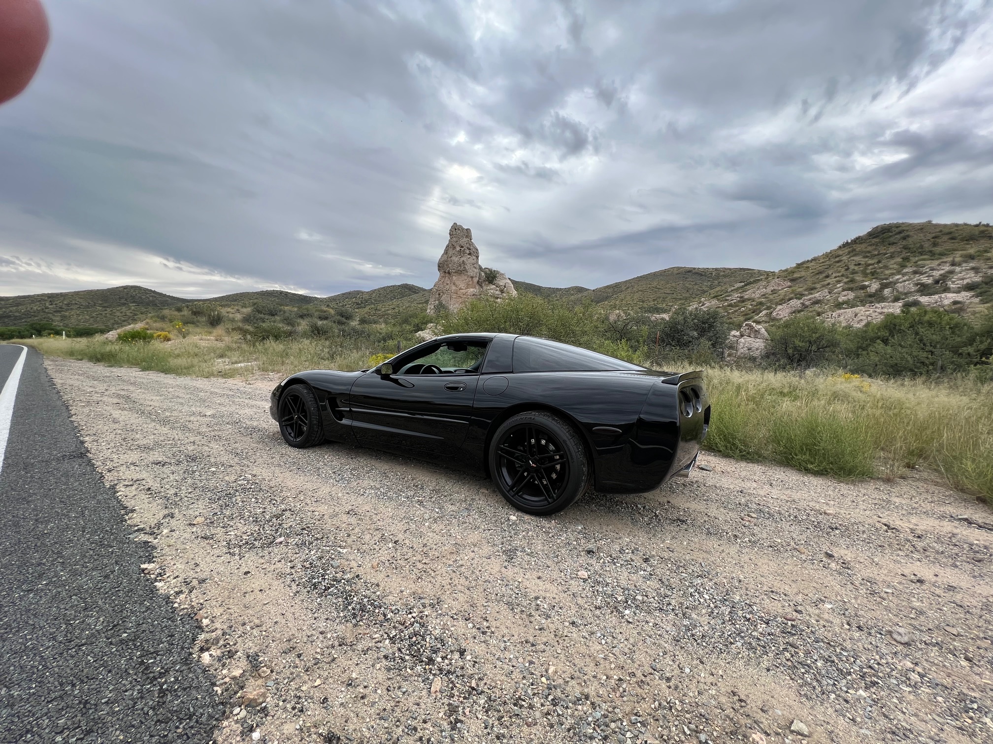 Used 2004 Chevrolet Corvette Coupe w/ Roof Package RWD image 13