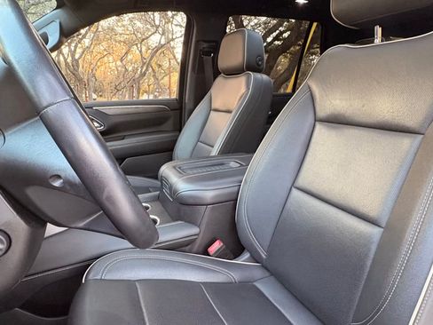 Used 2022 GMC Yukon SLT w/ SLT Premium Package RWD image 8