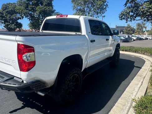 Used 2016 Toyota Tundra SR5 w/ SR5 Upgrade Package image 4
