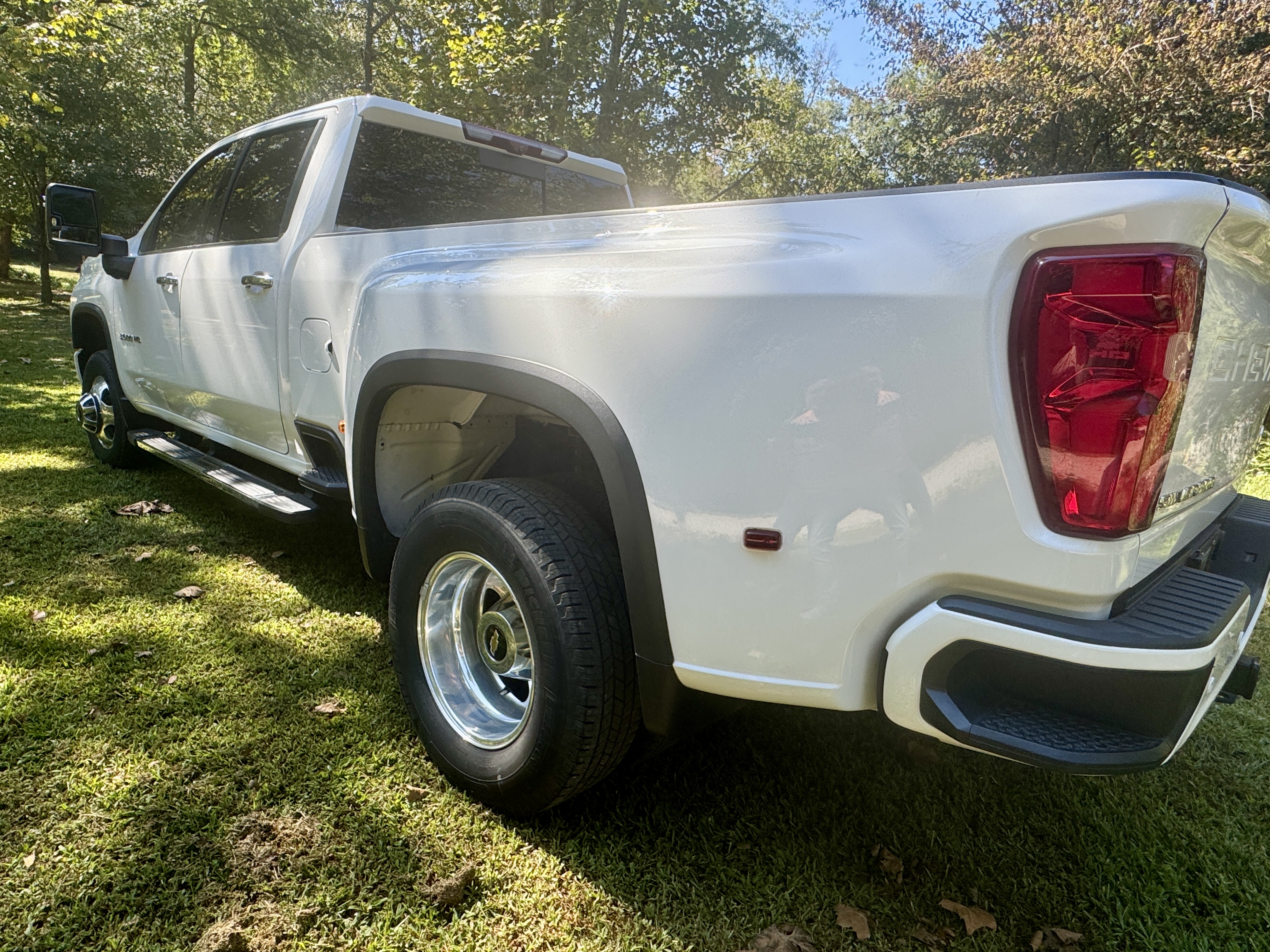 Used 2021 Chevrolet Silverado 3500 High Country AWD/4WD image 26