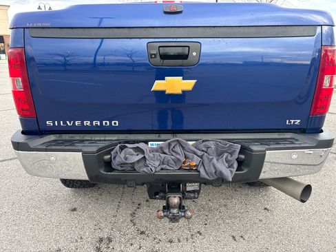 Used 2014 Chevrolet Silverado 2500 LTZ w/ LTZ Plus Package image 26