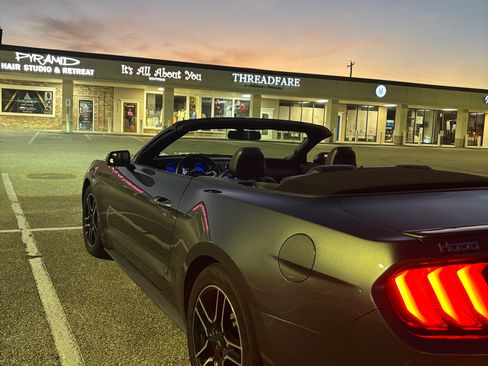 Used 2020 Ford Mustang Premium RWD image 14