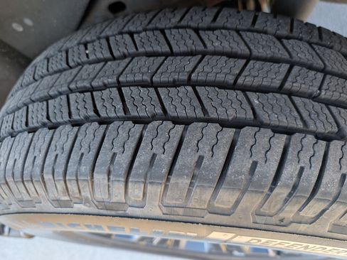 Used 2019 Chevrolet Tahoe LT image 13