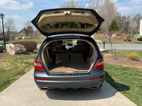 Used 2011 Mercedes-Benz R 350 4MATIC image 13