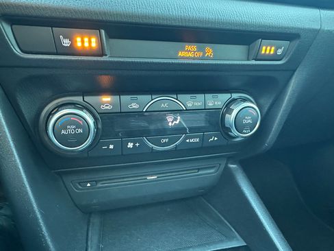 Used 2014 MAZDA MAZDA3 i Grand Touring image 14