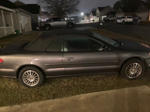 Used 2005 Chrysler Sebring Touring image 5