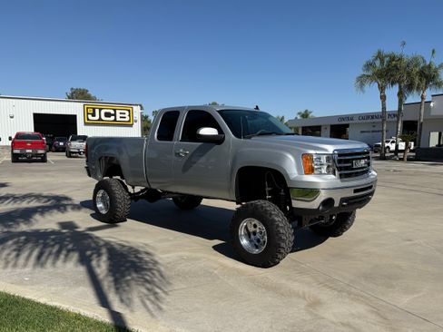 Used 2013 GMC Sierra 1500 SLT w/ Max Trailering Pack image 10