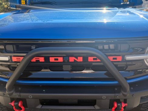 Used 2023 Ford Bronco Outer Banks image 2