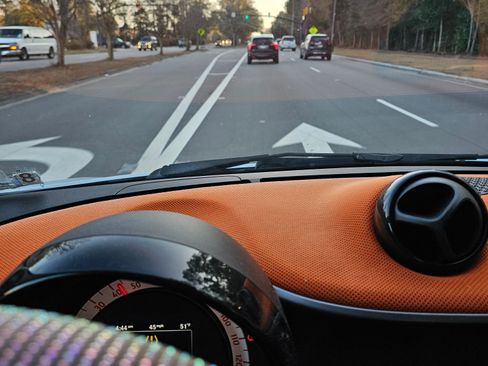 Used 2016 smart fortwo passion image 24