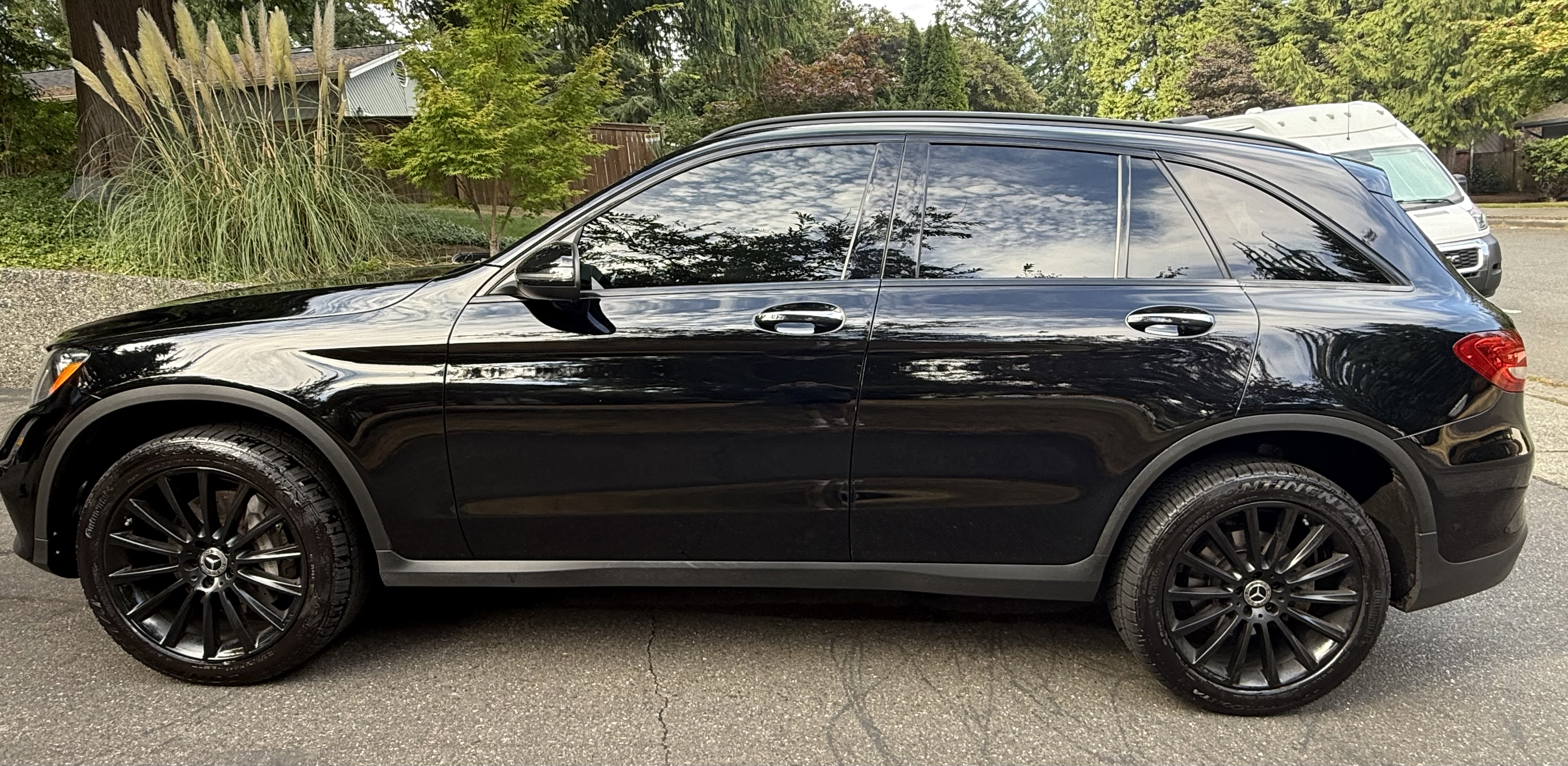 Used 2019 Mercedes-Benz GLC 300 4MATIC image 8