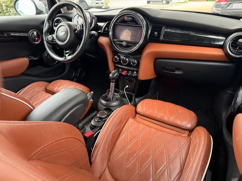 Used 2019 MINI Cooper S image 13