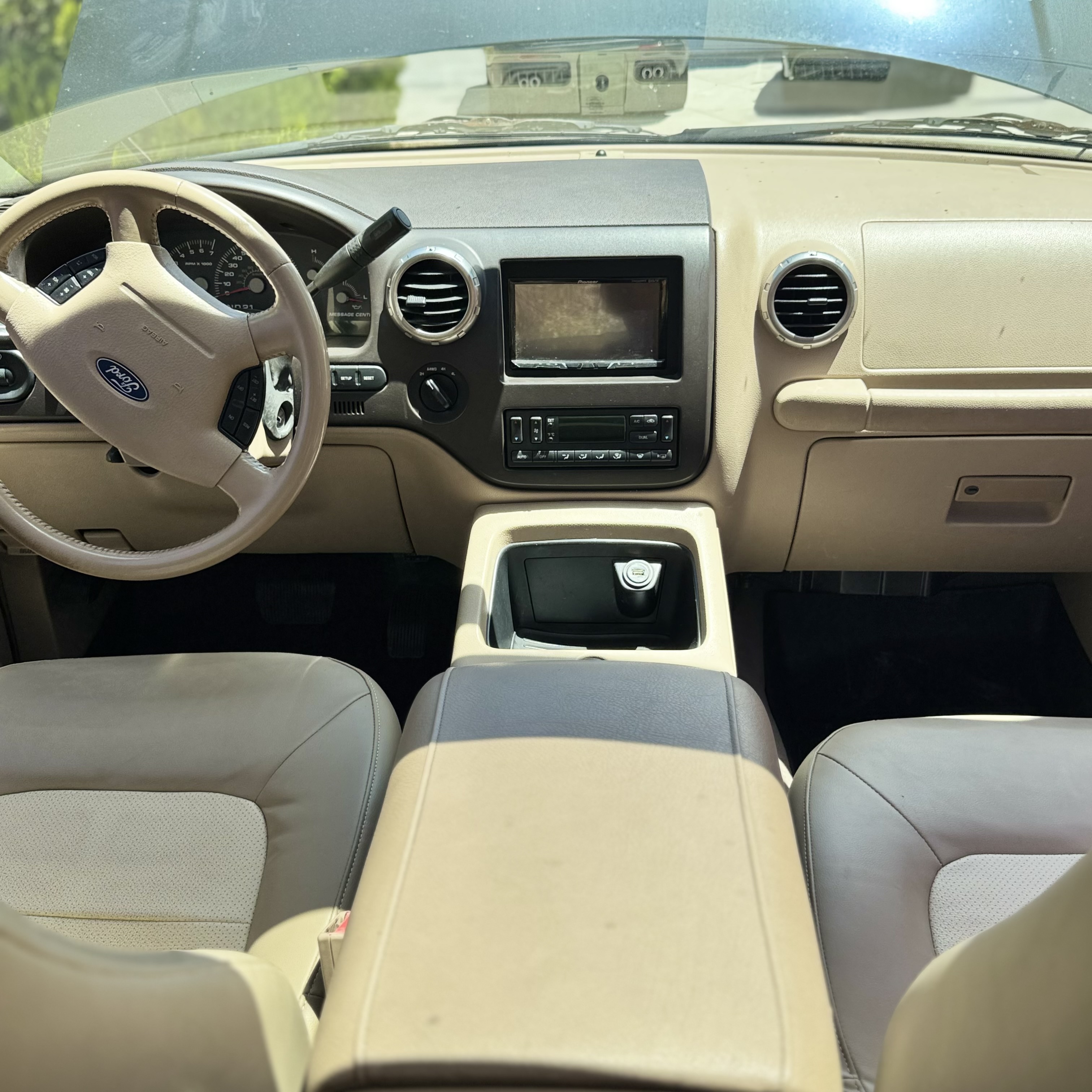 Used 2003 Ford Expedition Eddie Bauer AWD/4WD image 12