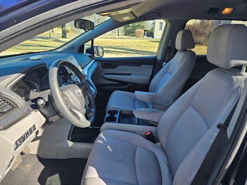 Used 2019 Honda Odyssey EX image 8