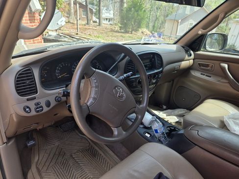 Used 2004 Toyota Tundra SR5 image 1