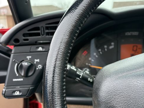 Used 1996 Chevrolet Corvette Convertible image 17