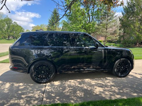 Used 2023 Land Rover Range Rover SE AWD/4WD image 4