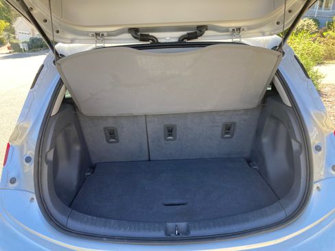 Used 2020 Chevrolet Bolt Premier w/ Infotainment Package image 6