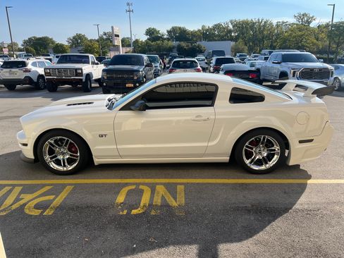 Used 2007 Ford Mustang GT image 1