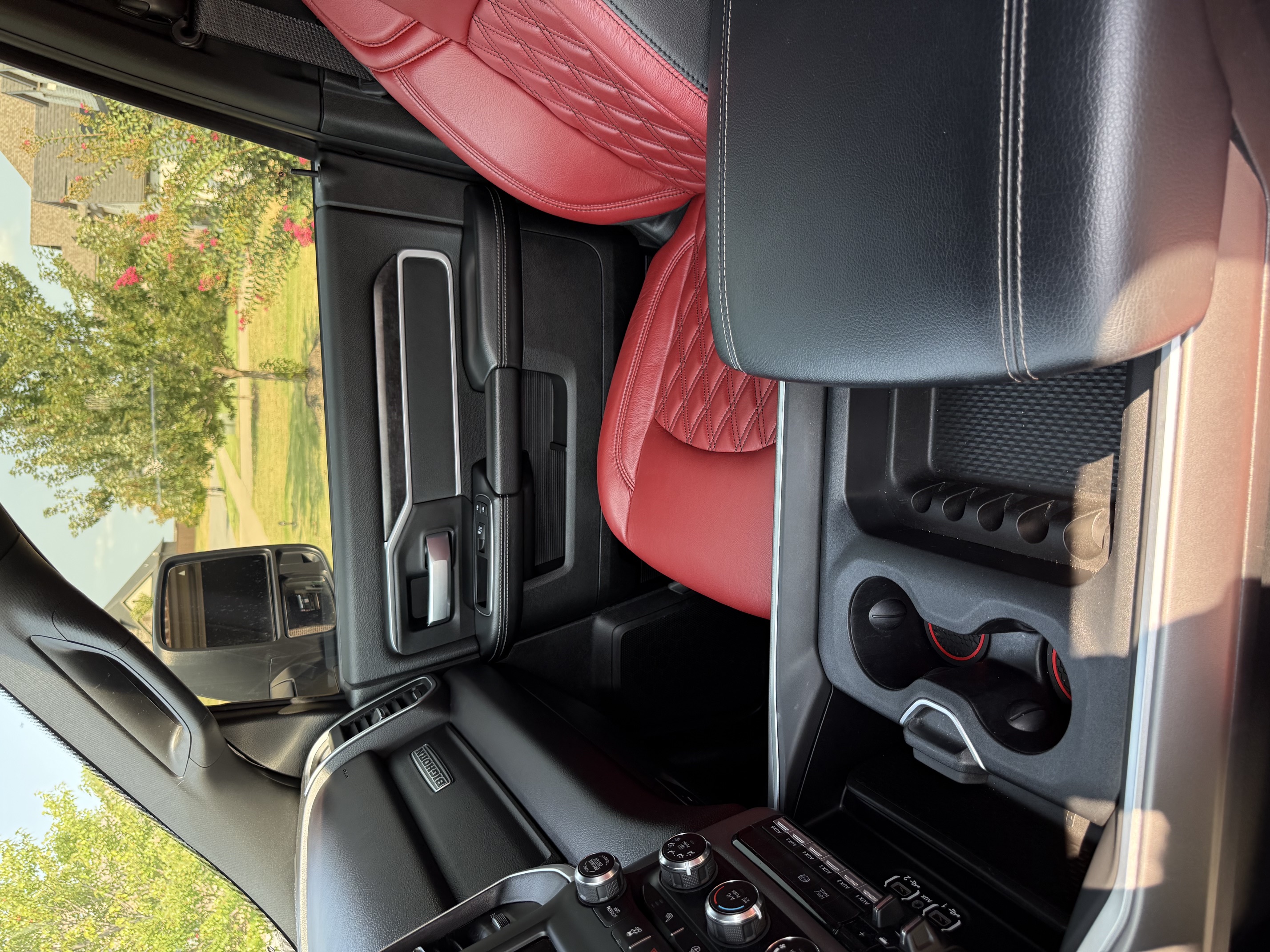 Used 2024 RAM 2500 Big Horn w/ Safety Group AWD/4WD image 8