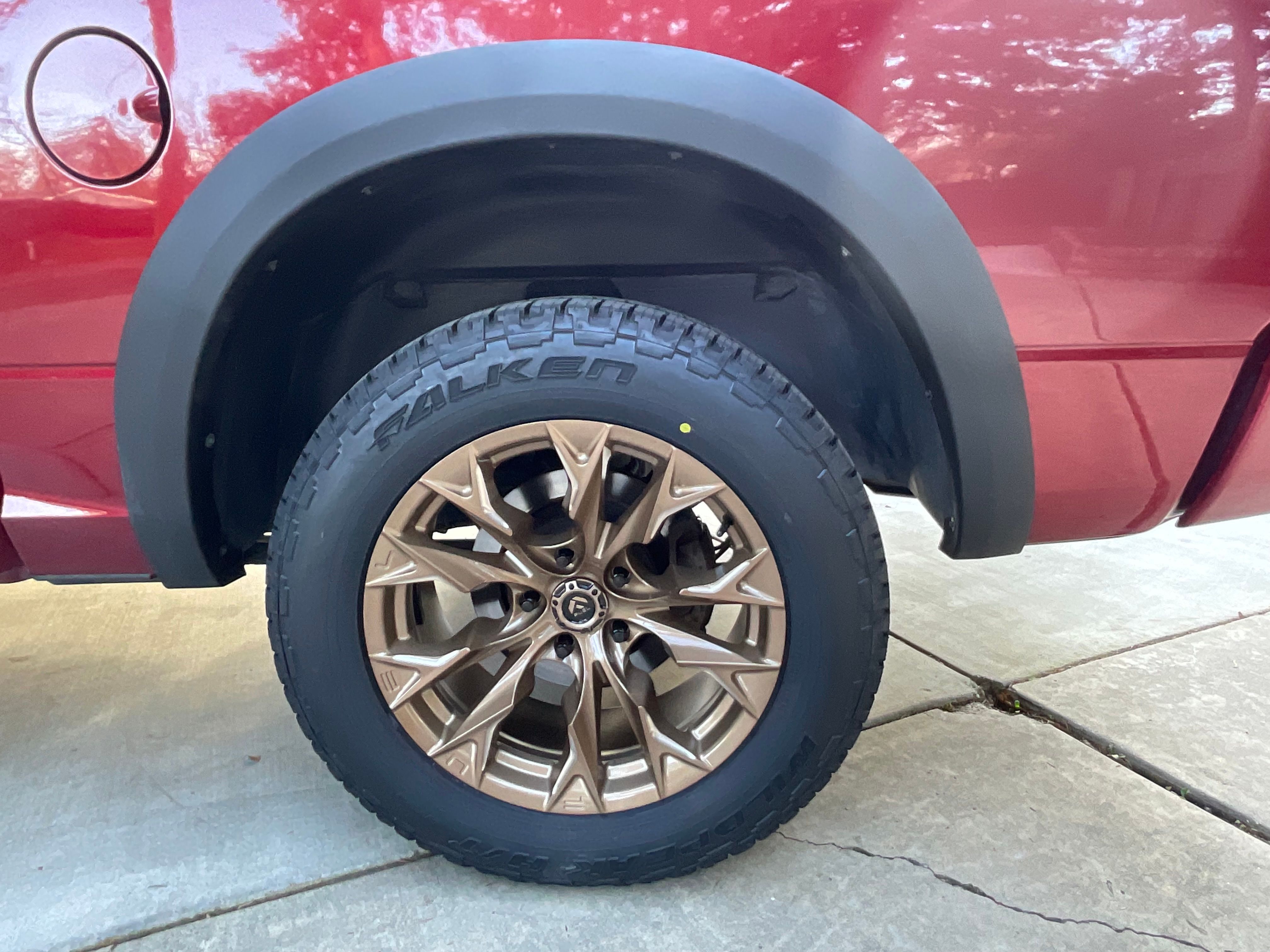 Used 2015 RAM 1500 Express RWD image 11