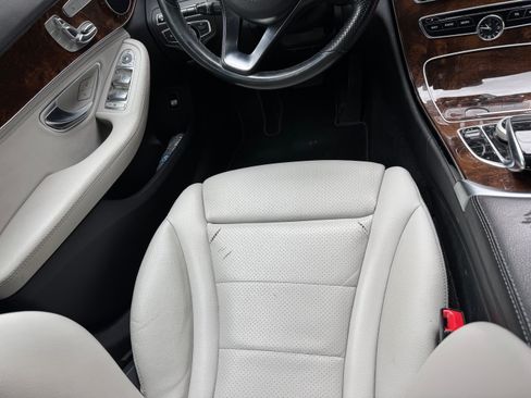 Used 2015 Mercedes-Benz C 300 4MATIC Sedan image 13