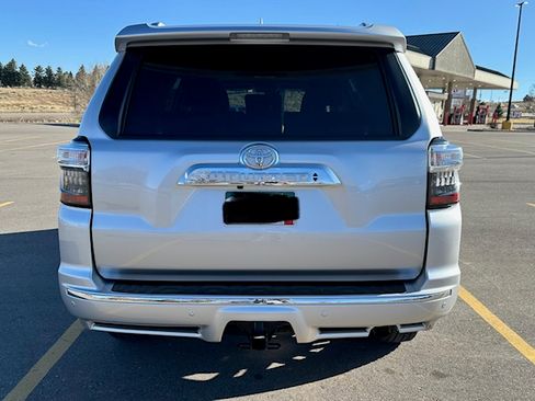 Used 2022 Toyota 4Runner Limited image 10