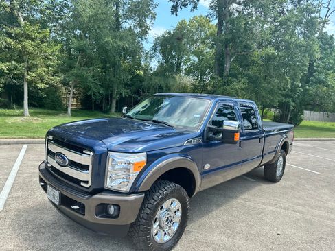 Used 2016 Ford F350 King Ranch w/ FX4 Off-Road Package AWD/4WD image 10