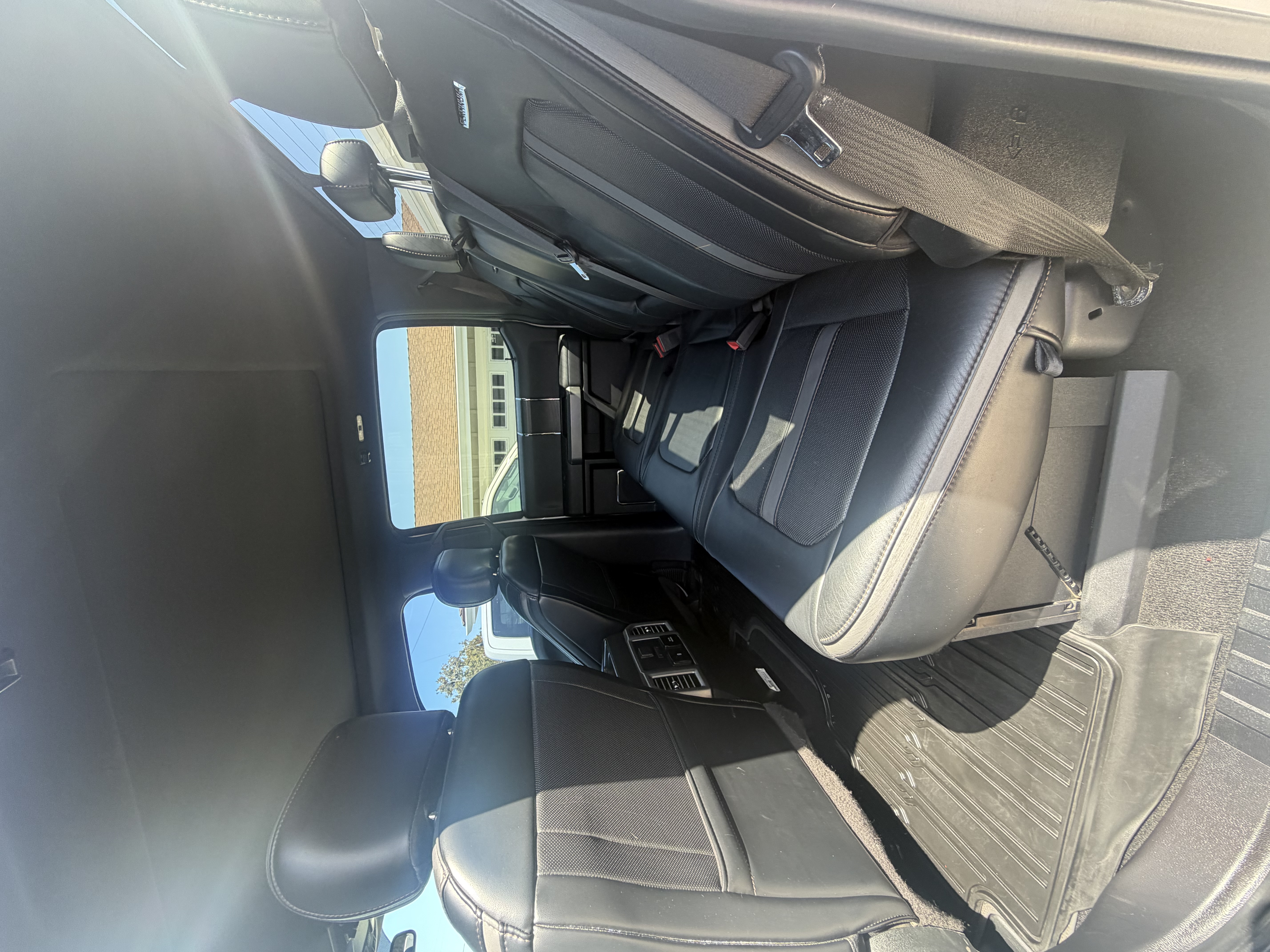 Used 2019 Ford F350 Platinum w/ Platinum Ultimate Package AWD/4WD image 15