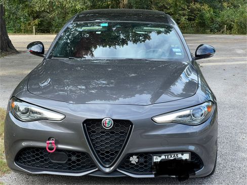 Used 2023 Alfa Romeo Giulia Veloce image 6