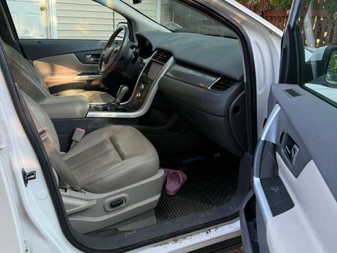 Used 2013 Ford Edge SEL FWD image 23