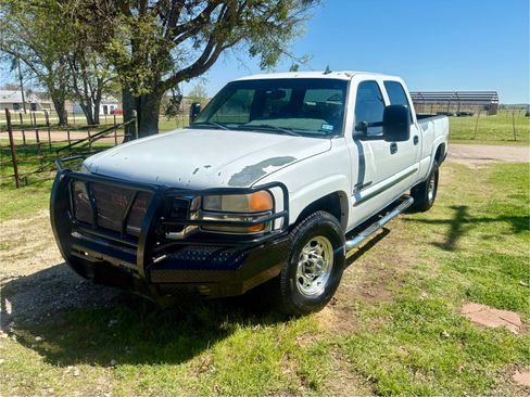 Used 2006 GMC Sierra 2500 SLE w/ Heavy-Duty Power Package image 4