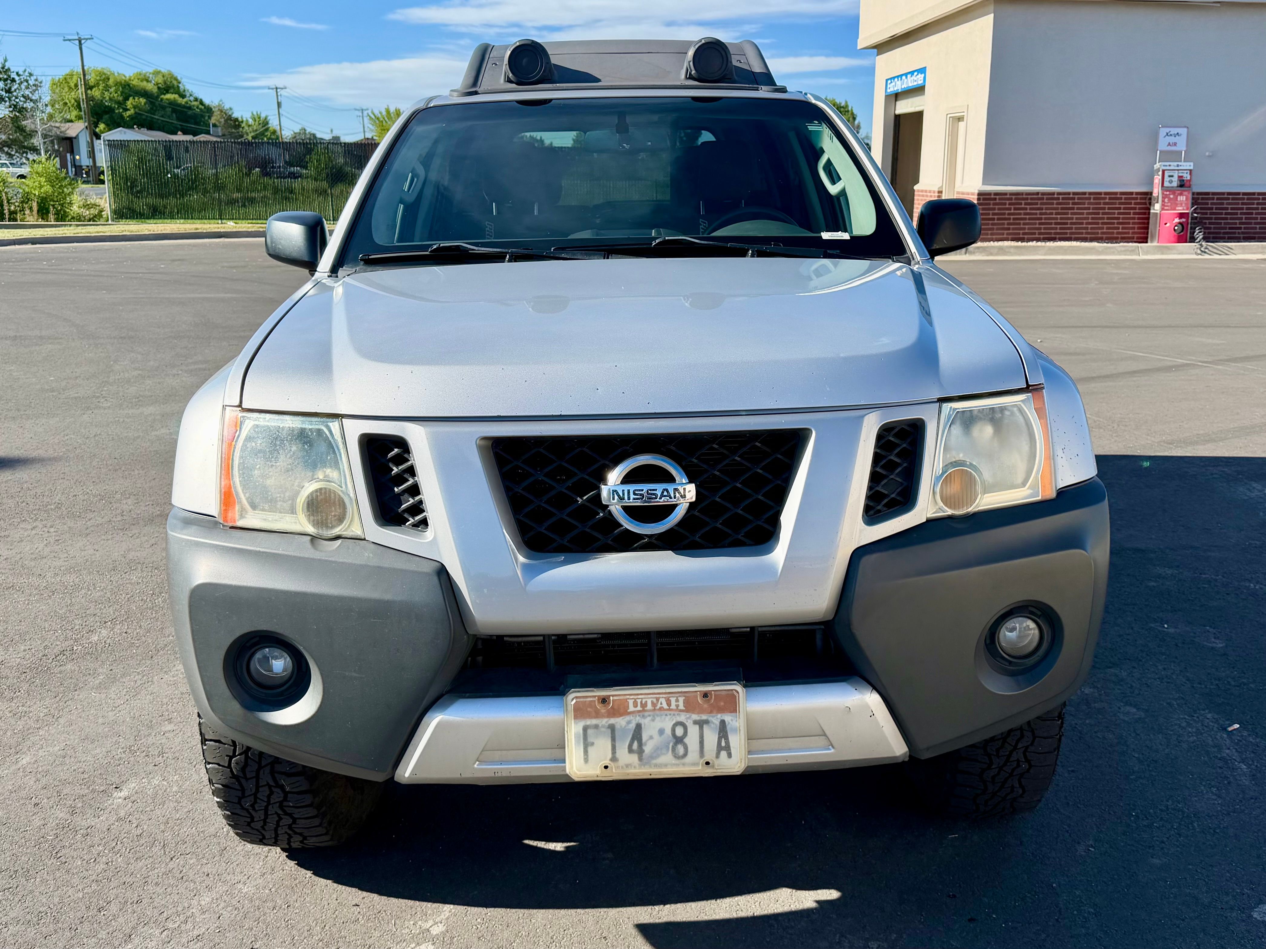 Used 2015 Nissan Xterra PRO-4X AWD/4WD image 2