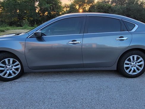Used 2016 Nissan Altima 2.5 S w/ Power Driver Seat Package FWD image 6