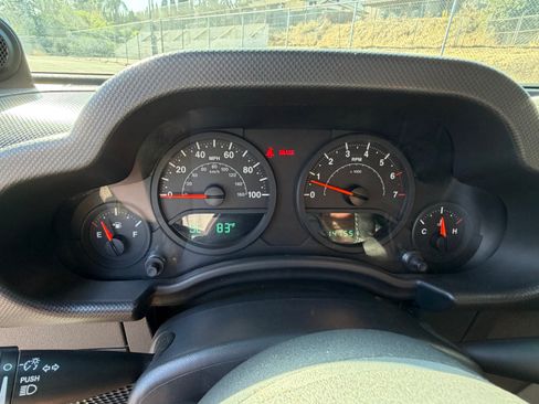 Used 2008 Jeep Wrangler X AWD/4WD image 14