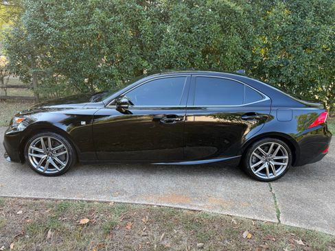 Used 2015 Lexus IS 350 w/ F-Sport Package RWD image 9