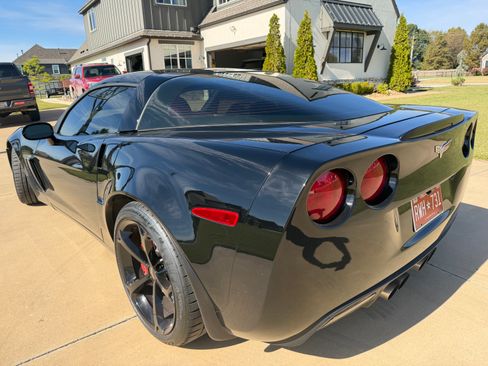 Used 2010 Chevrolet Corvette Grand Sport w/ Preferred Equipment Group image 6
