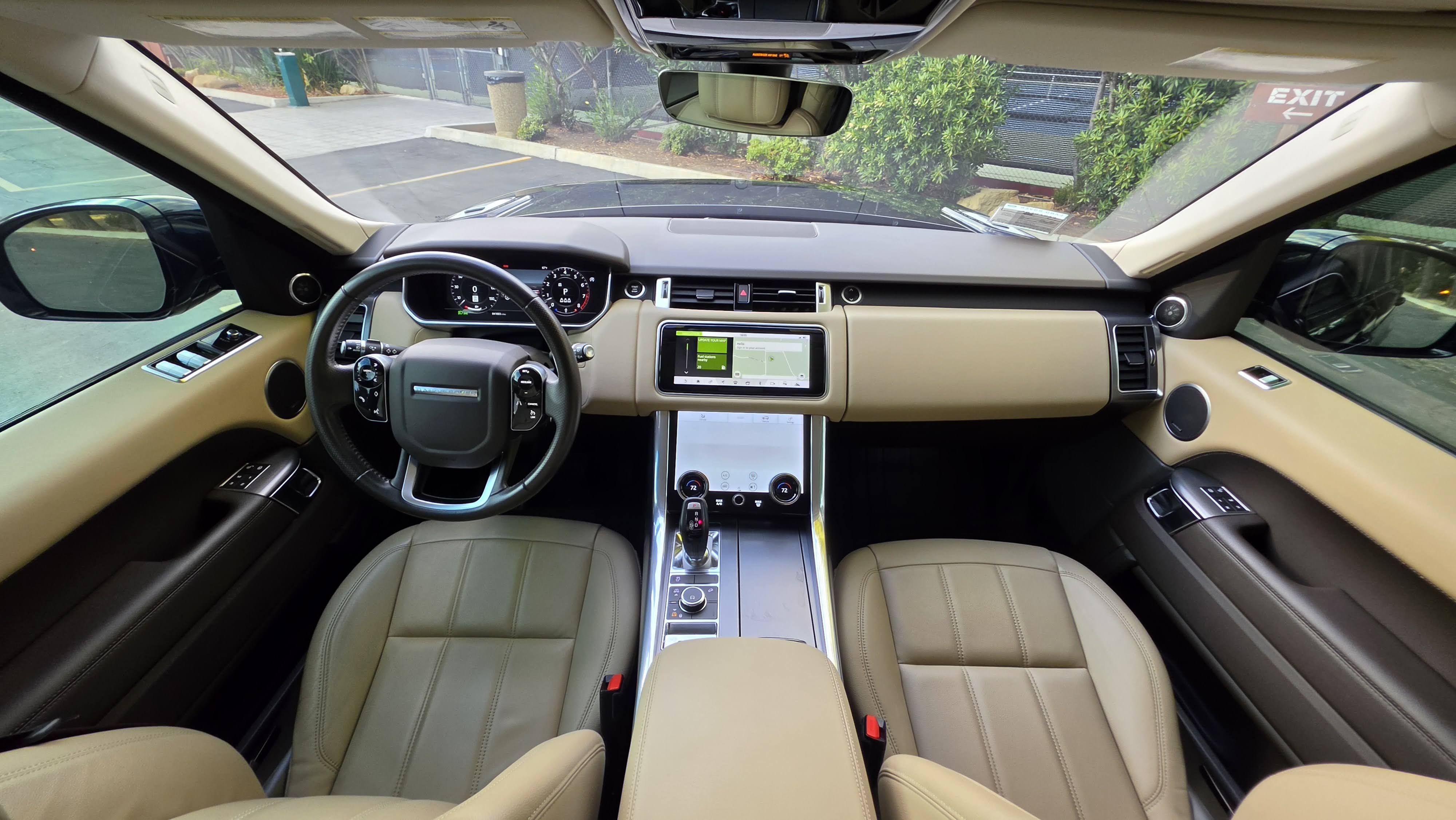 Used 2019 Land Rover Range Rover Sport SE AWD/4WD image 12