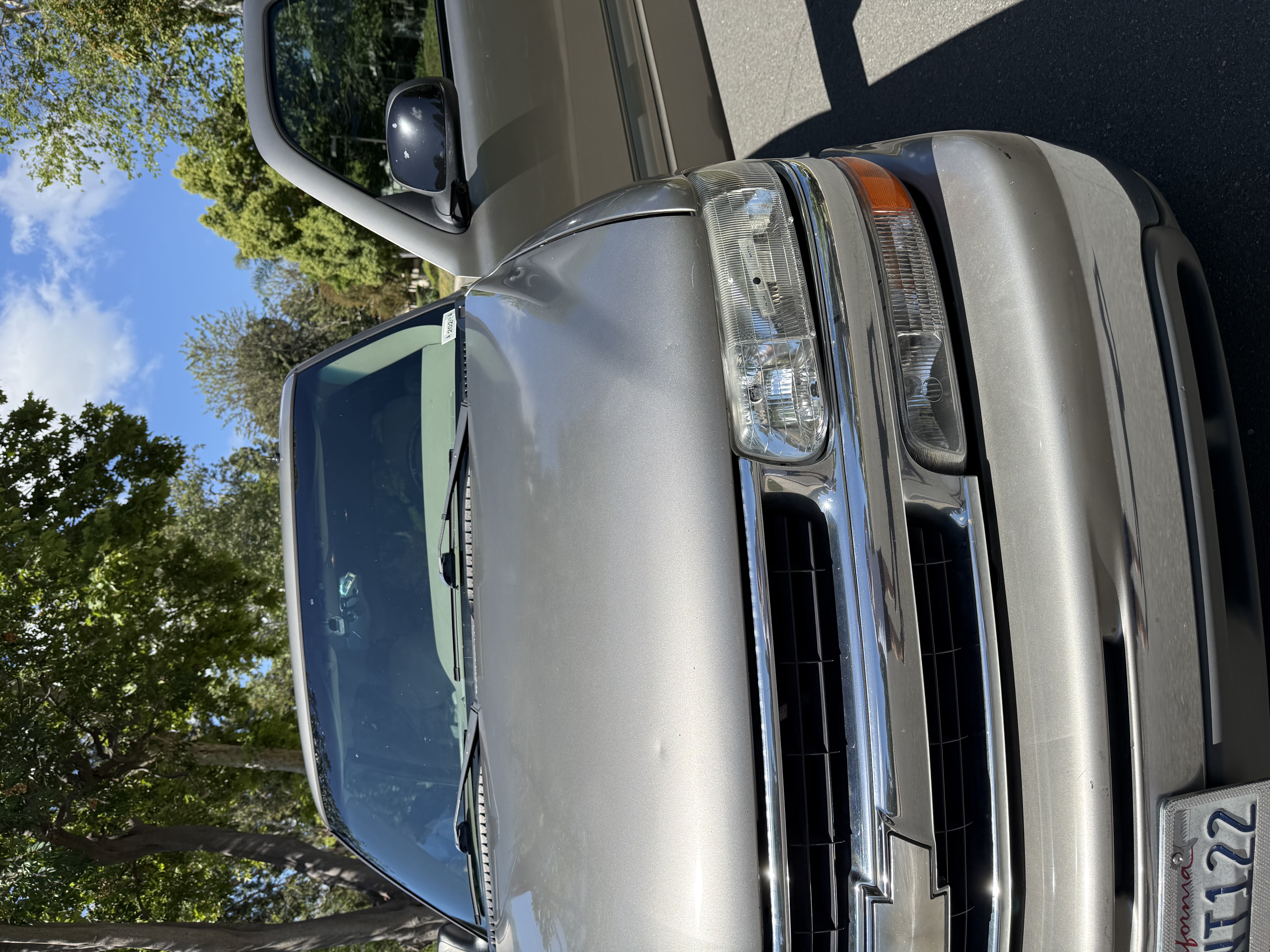 Used 2002 Chevrolet Tahoe LT RWD image 1