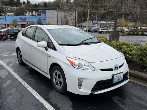 Used 2012 Toyota Prius Two image 5