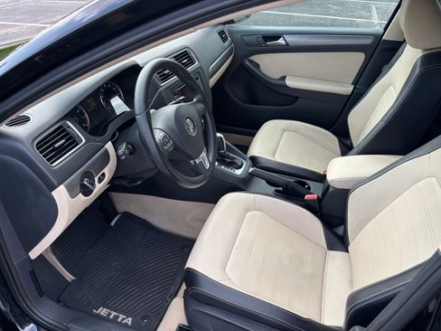 Used 2014 Volkswagen Jetta SEL FWD image 12