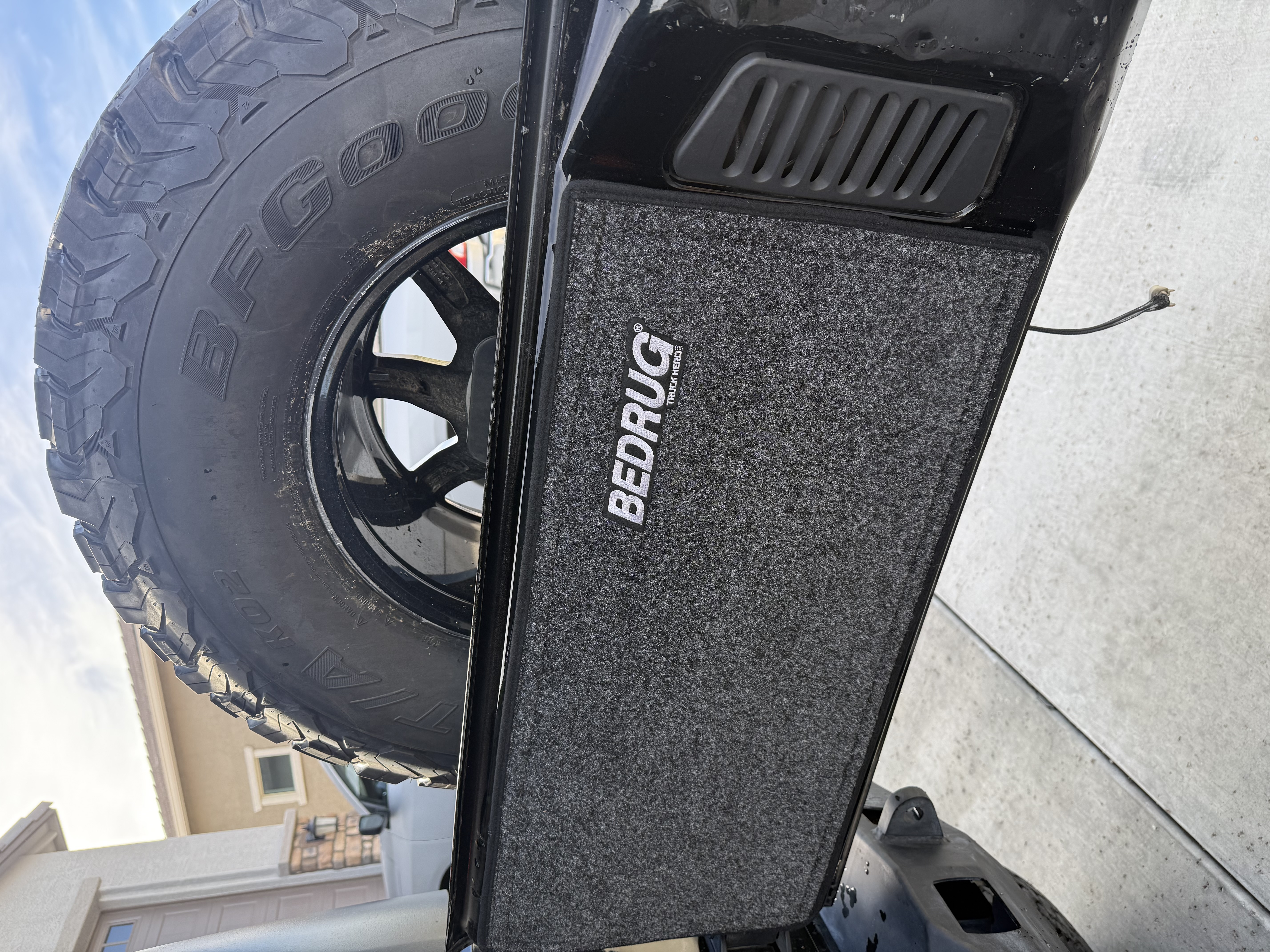 Used 2010 Jeep Wrangler Unlimited Rubicon AWD/4WD image 9